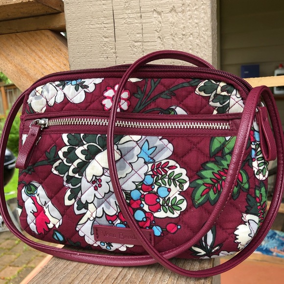 Vera Bradley crossbody rich maroon floral quilted - Picture 1 of 4